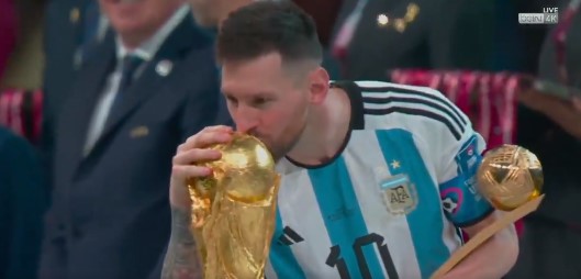 MESI JE BOG FUDBALA I NAJVEĆI IGRAČ IKADA! ARGENTINA JE SVETSKI PRVAK U FUDBALU: Gaučosi pobedili Francusku posle SPEKTAKULARNOG FINALA i penal drame!  (VIDEO)